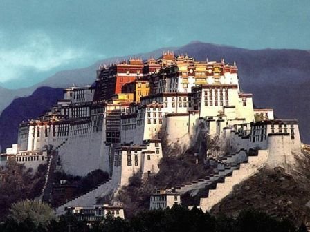 potala_lhassa.jpg